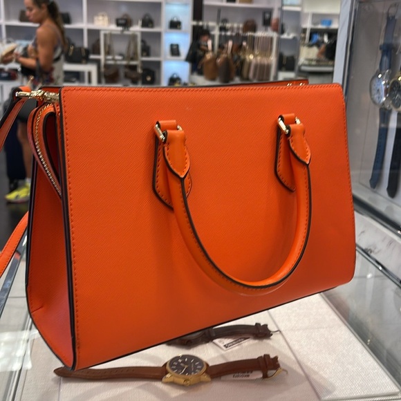 MICHAEL KORS
Sheila Md CZ Faux Saffiano Leather CZ Satchel Crossbody 
POPPY
NWT - Picture 9 of 16